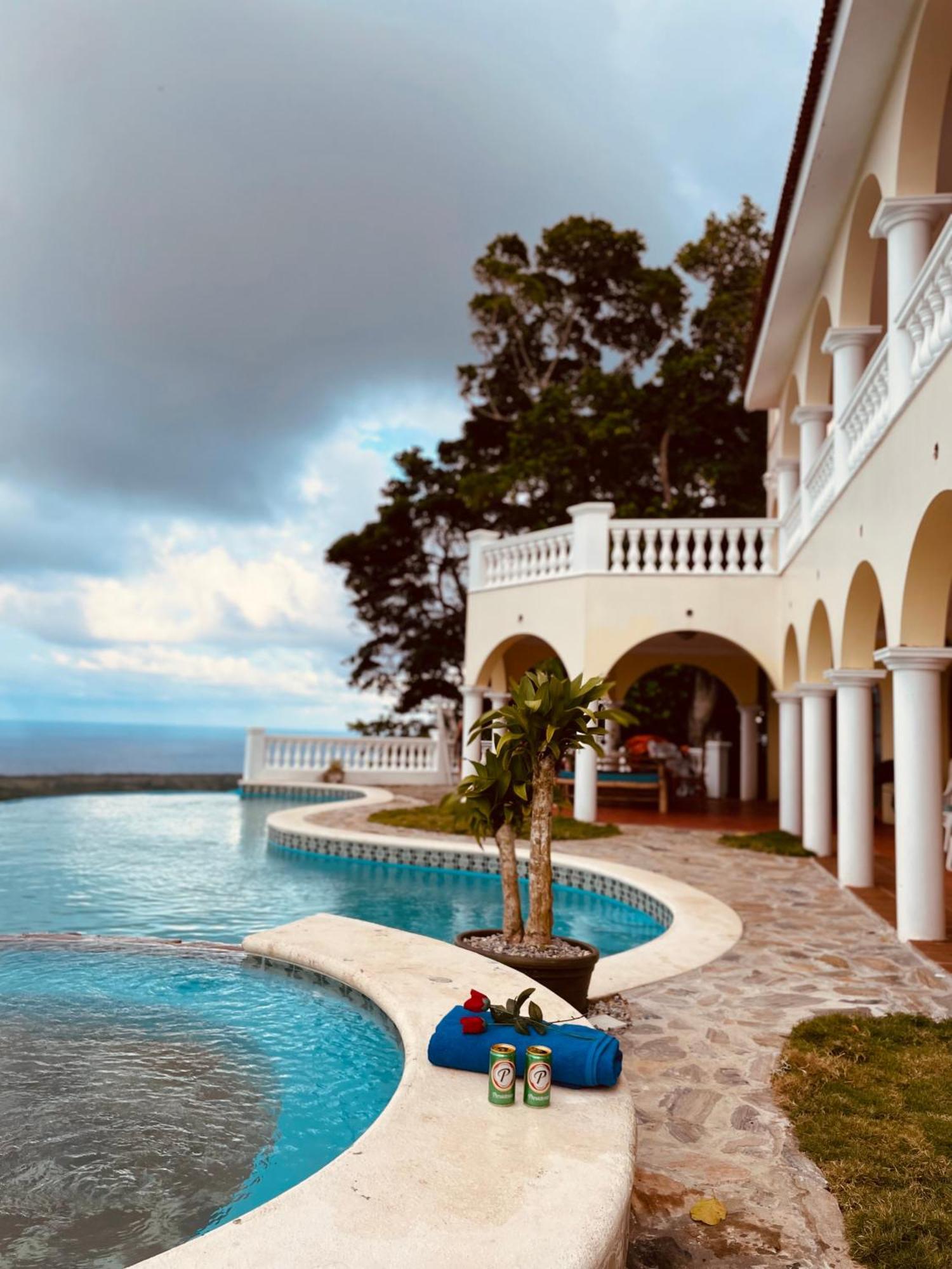 El Castillo Tropical Cabrera Exterior foto